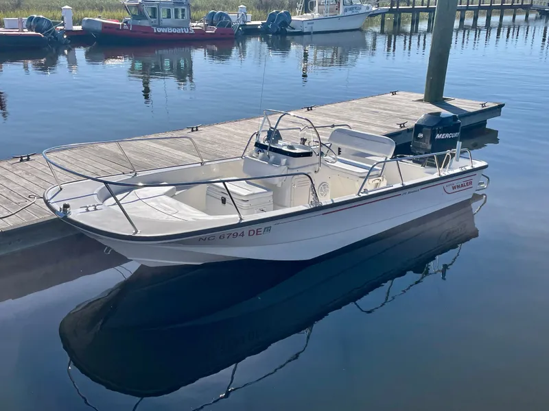 Slide: The Image of Boston Whaler MONTAUK 17MTK 2006 - 13