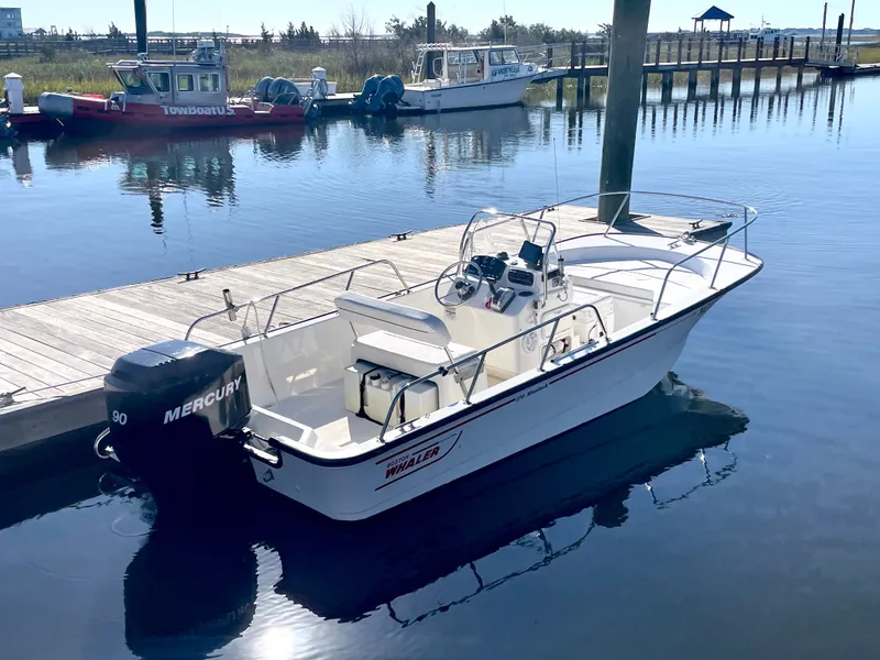 Slide: The Image of Boston Whaler MONTAUK 17MTK 2006 - 14