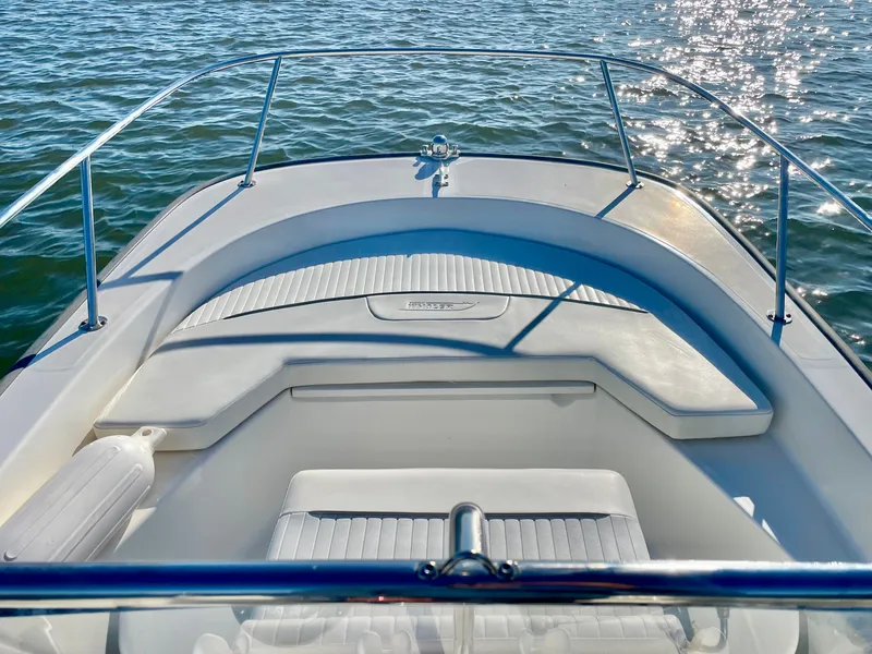 Slide: The Image of Boston Whaler MONTAUK 17MTK 2006 - 15