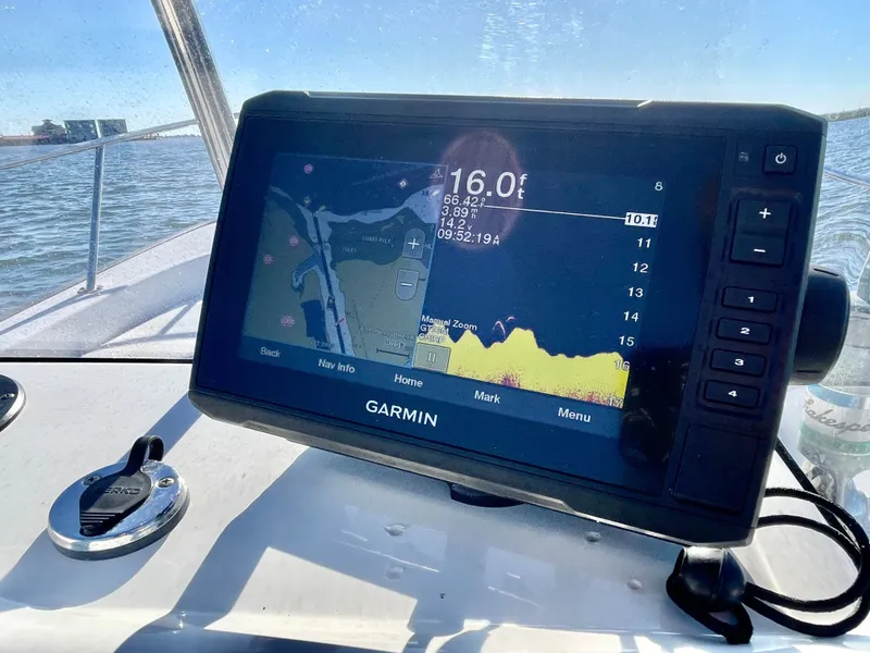 Slide: The Image of Boston Whaler MONTAUK 17MTK 2006 - 21