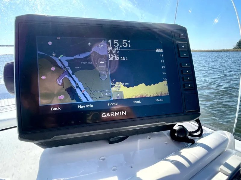 Slide: The Image of Boston Whaler MONTAUK 17MTK 2006 - 22