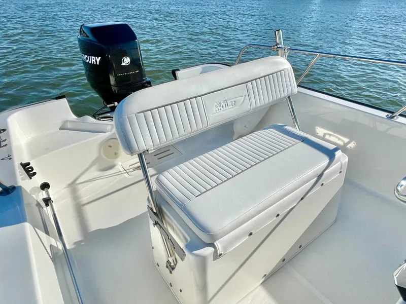 Slide: The Image of Boston Whaler MONTAUK 17MTK 2006 - 31