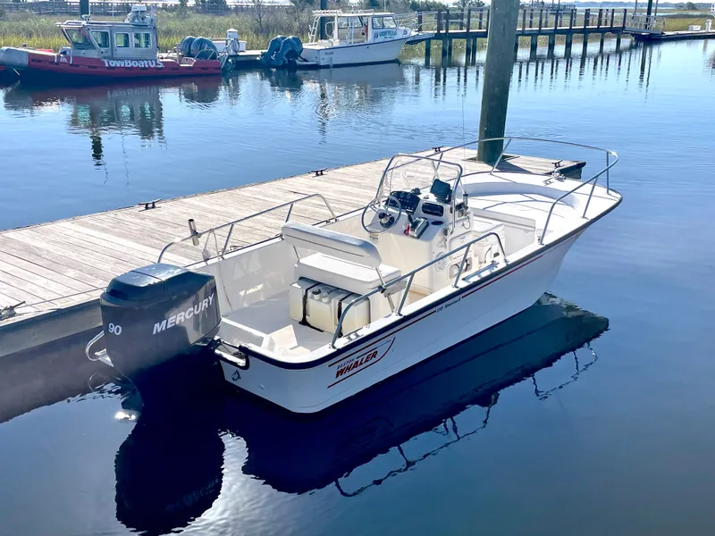 Slide: The Image of Boston Whaler MONTAUK 17MTK 2006 - 4