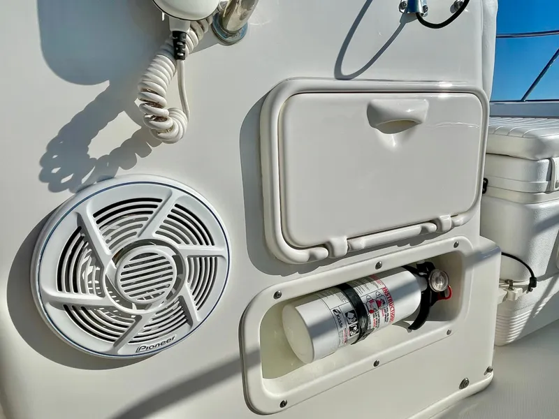 Slide: The Image of Boston Whaler MONTAUK 17MTK 2006 - 45