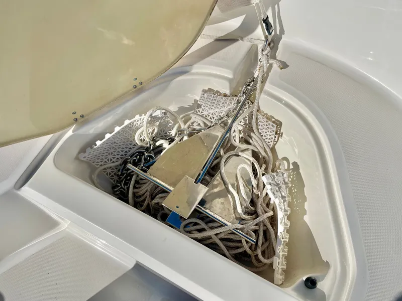 Slide: The Image of Boston Whaler MONTAUK 17MTK 2006 - 51