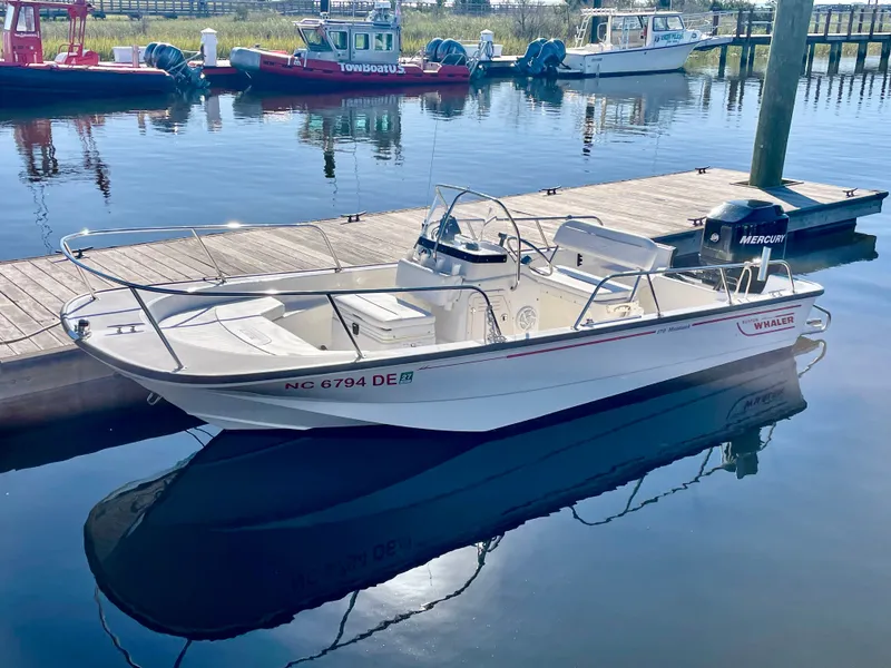 Slide: The Image of Boston Whaler MONTAUK 17MTK 2006 - 7