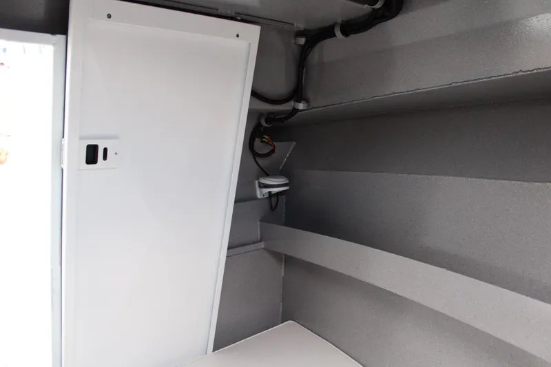 Slide: The Image of 27' 2024 Genesis Craft 2700 Cuddy Cabin - 13