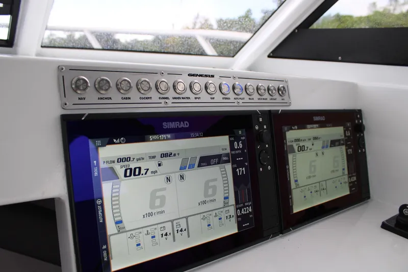 Slide: The Image of 27' 2024 Genesis Craft 2700 Cuddy Cabin - 16