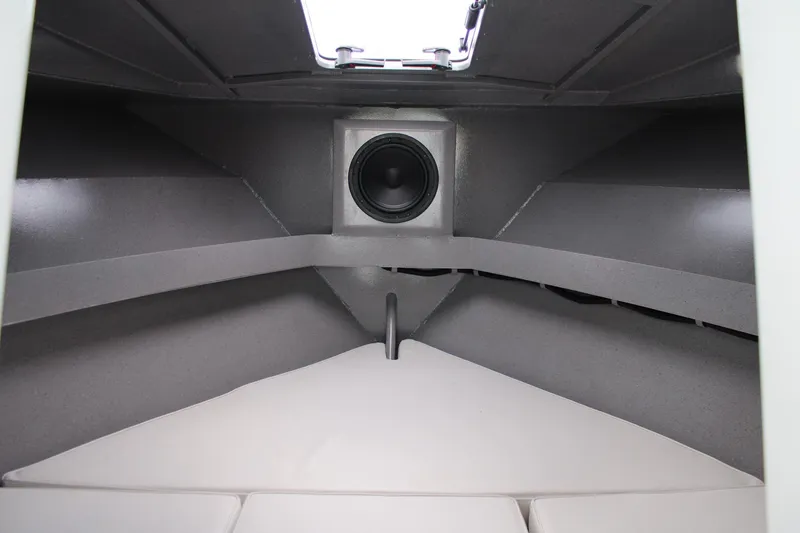 Slide: The Image of 27' 2024 Genesis Craft 2700 Cuddy Cabin - 3