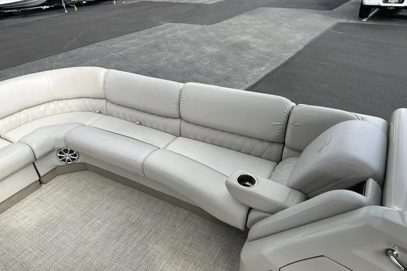 Slide: The Image of Sony audio system in a 2014 Bennington 2575 RCW with Bluetooth and USB features. - 16