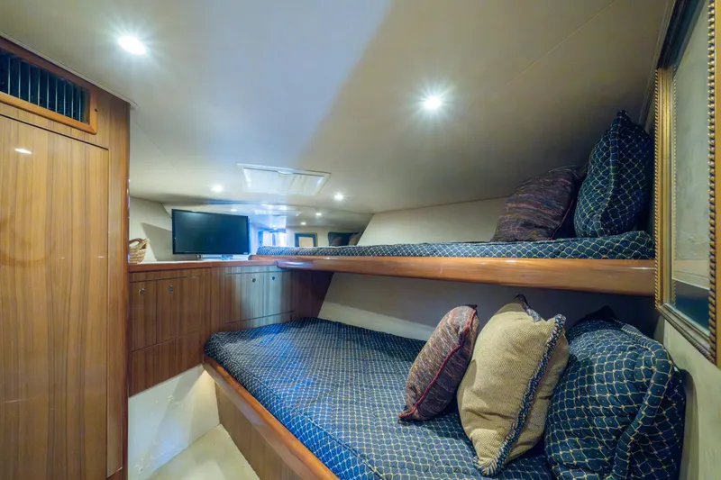 Slide: The Image of Viking 52 QUALIFIER - Forward Stateroom - 15