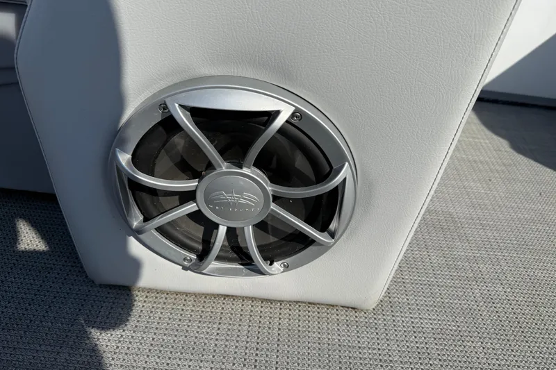 Slide: The Image of Speaker on 2022 Bentley Pontoons 240 CRUISE boat, mounted on white panel. - 21