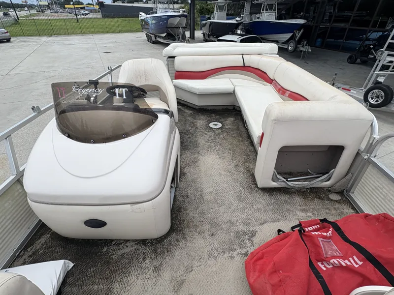 Slide: The Image of Sun Tracker Party Barge 24 2006 - 5