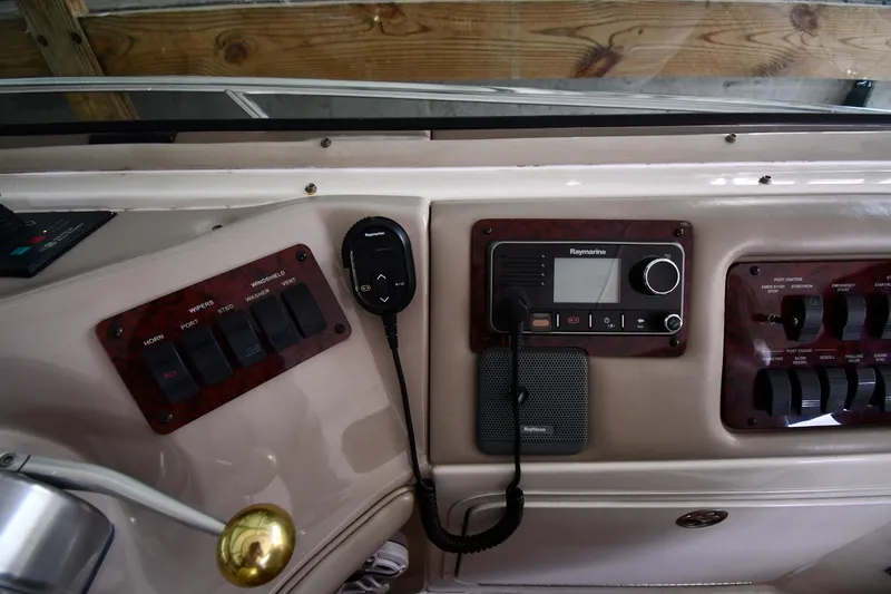 Slide: The Image of Control panel of a 2001 Sea Ray 540 Sundancer boat with Raymarine equipment. - 15