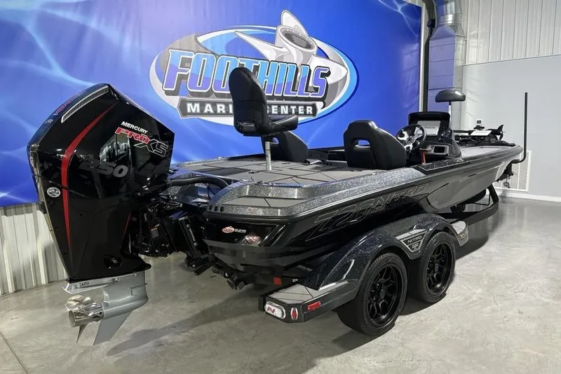 Slide: The Image of 2026 Nitro Z20 XL Pro boat with Mercury Pro XS engine at Foothills Marine Center. - 4