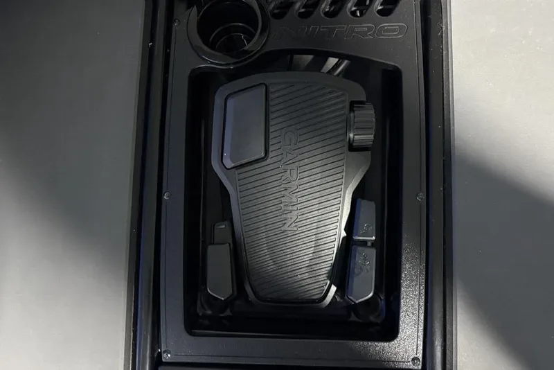 Slide: The Image of Control panel of 2026 Nitro Z20 XL Pro with Garmin device. - 8