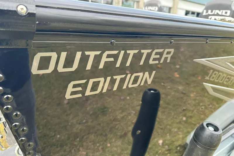 Slide: The Image of 2026 Lund 1800 Explorer SS Outfitter Edition boat detail. - 25