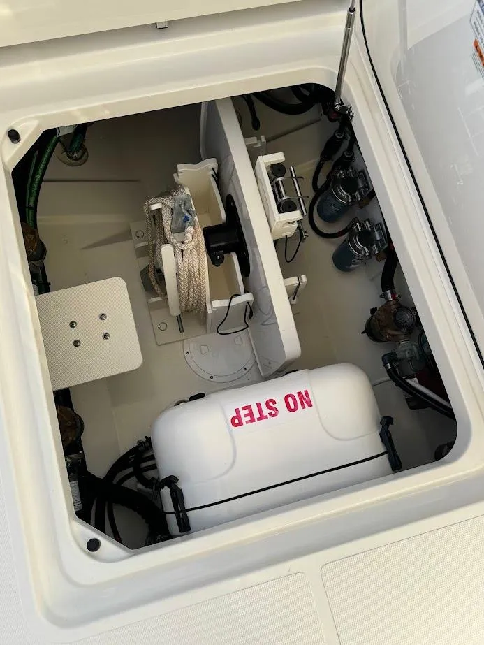 Slide: The Image of Pursuit S 358 Sport 2024 - 56