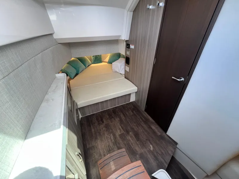 Slide: The Image of Regal 38 SAV 2022 - 58