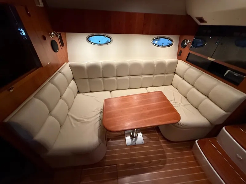 Slide: The Image of Tiara 3500 Open 2001 - 10