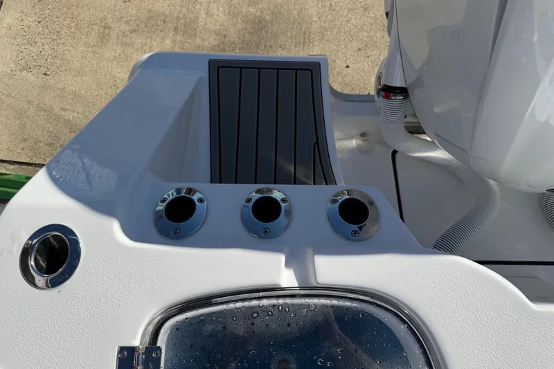 Slide: The Image of 2026 TIDEWATER 282 CENTER CONSOLE ADVENTURE STARBOARD TRANSOM ROD HOLDERS - 29
