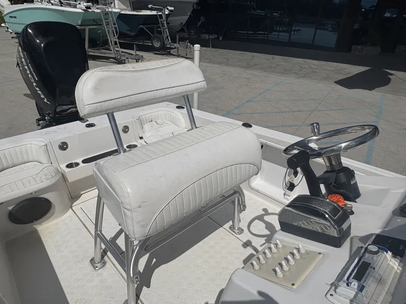 Slide: The Image of Famous Craft 2100 CC 2010 - 9