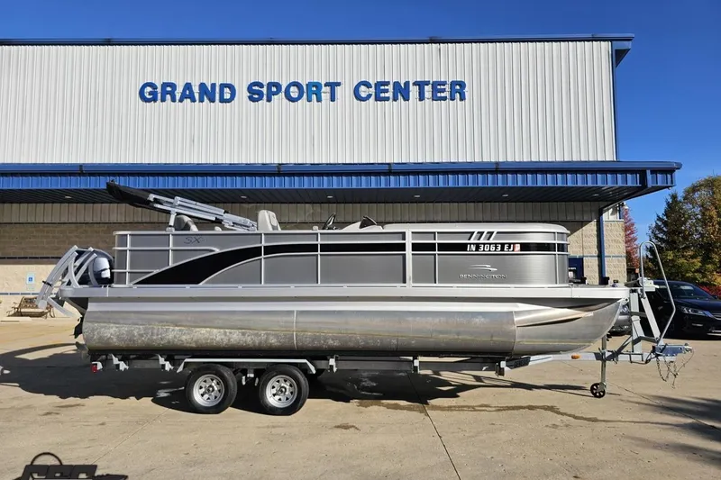 The Image of 2022 Bennington SX 21 Fishing boat on trailer at Grand Sport Center. - 1