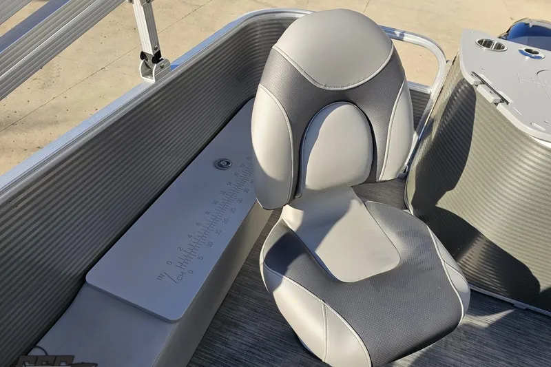 Slide: The Image of 2022 Bennington SX 21 Fishing boat seat with measuring board, gray and white design. - 105
