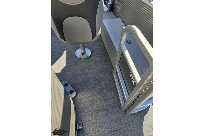 Slide: The Image of 2022 Bennington SX 21 Fishing boat interior with seating and storage. - 41