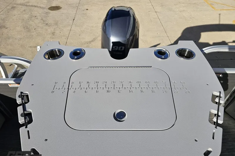 Slide: The Image of 2022 Bennington SX 21 Fishing boat with Yamaha 90 engine and measuring board. - 47