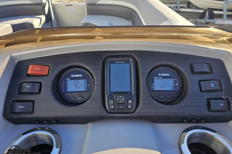 Slide: The Image of Dashboard of 2022 Bennington SX 21 Fishing boat with Yamaha gauges and Garmin display. - 63