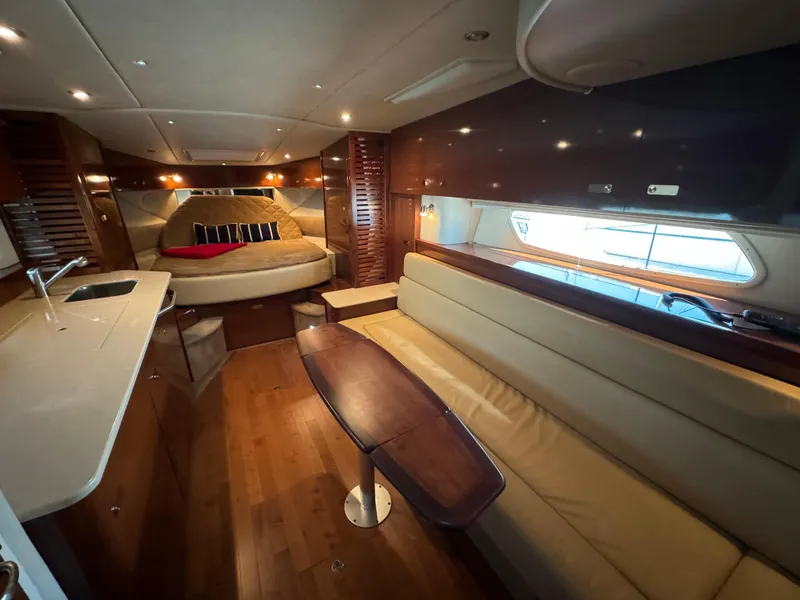 Slide: The Image of Sea Ray Sundancer 370 2010 - 7