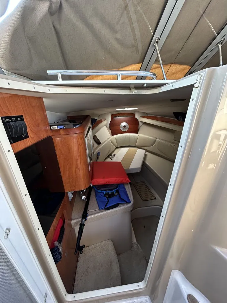 Slide: The Image of Four Winns 258 Vista 2008 - 17