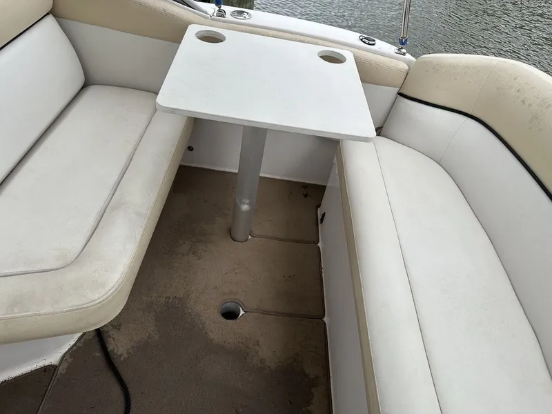 Slide: The Image of Four Winns 258 Vista 2008 - 5