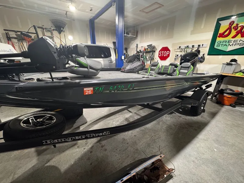 Slide: The Image of Ranger Boats RT188 2023 - 0