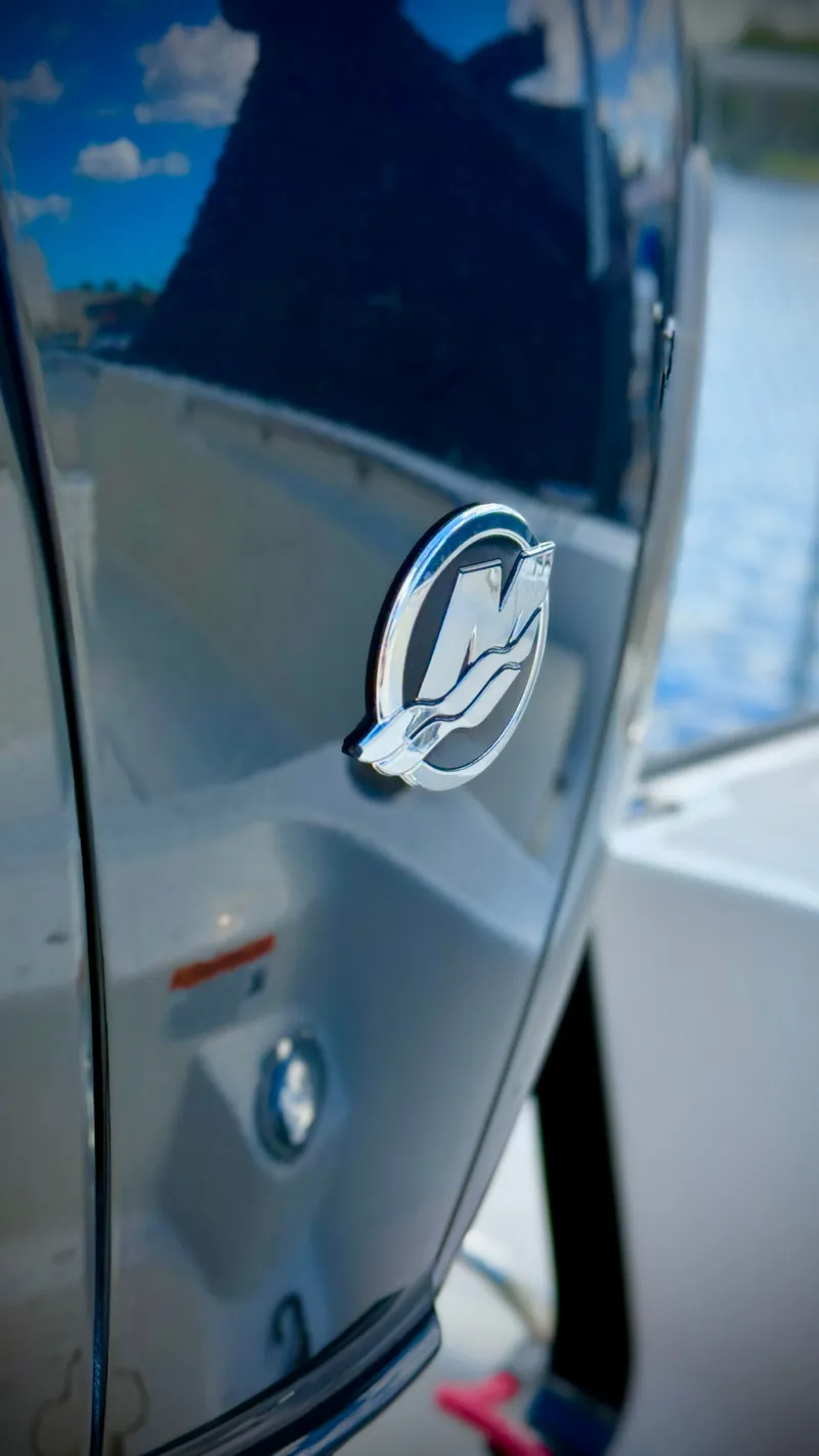 Slide: The Image of Boston Whaler 190 Montauk 2022 - 23