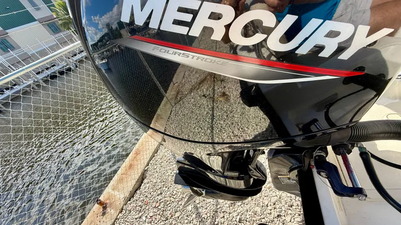 Slide: The Image of Boston Whaler 190 Montauk 2022 - 24