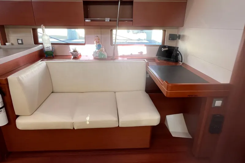 Slide: The Image of Beneteau Oceanis 46.1 2020 - 37