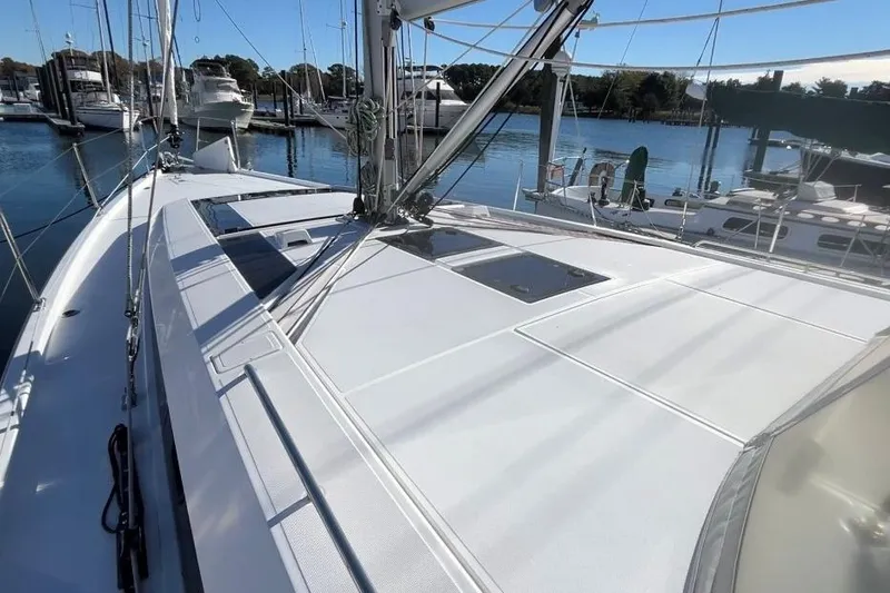 Slide: The Image of 2020 Beneteau Oceanis 46. - 6