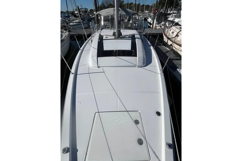 Slide: The Image of Beneteau Oceanis 46.1 2020 - 9