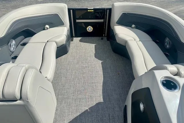 Slide: The Image of 2026 Barletta C22M boat interior with luxurious seating and modern design. - 17