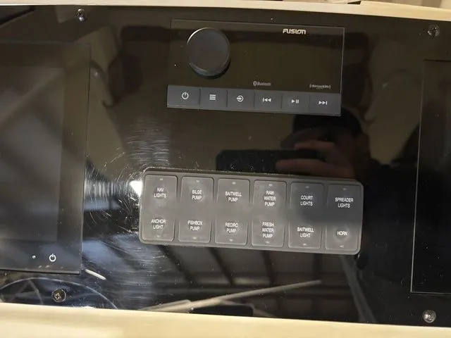 Slide: The Image of Scout 215 XSF 2024 - 8