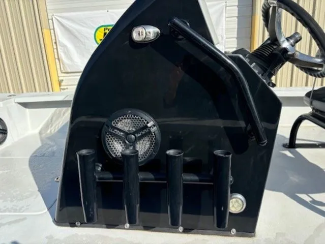 Slide: The Image of Blazer 675 Ultimate Bay 2021 - 5