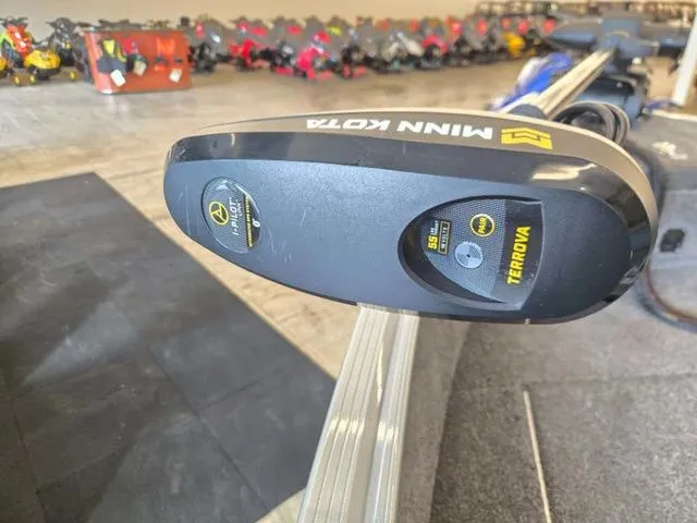 Slide: The Image of Alumacraft Classic 165 2019 - 6