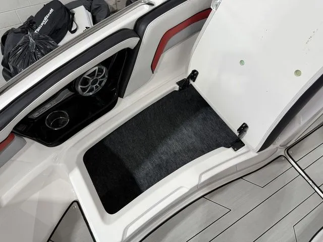 Slide: The Image of Yamaha 242X 2020 - 27