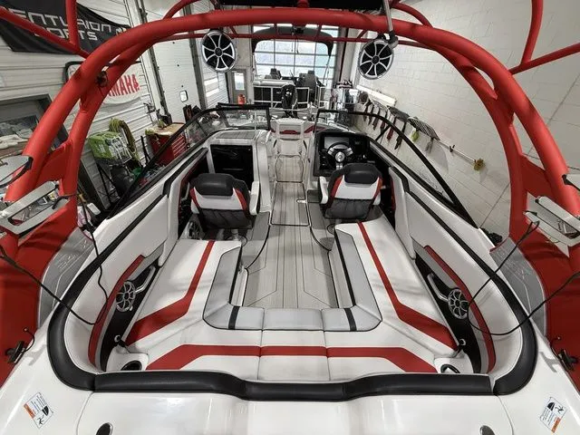 Slide: The Image of Yamaha 242X 2020 - 6