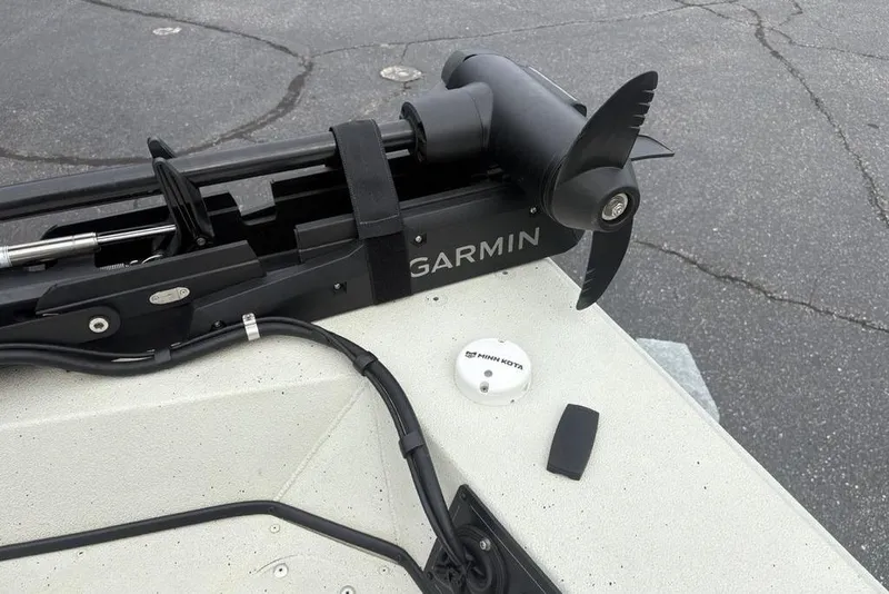 Slide: The Image of Trolling motor and Garmin equipment on 2022 Ranger RB200 boat deck. - 5