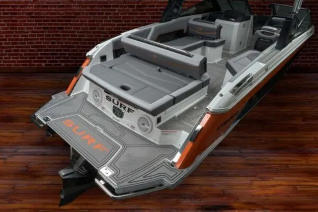 Slide: The Image of Cobalt R8 Surf 2026 - 8