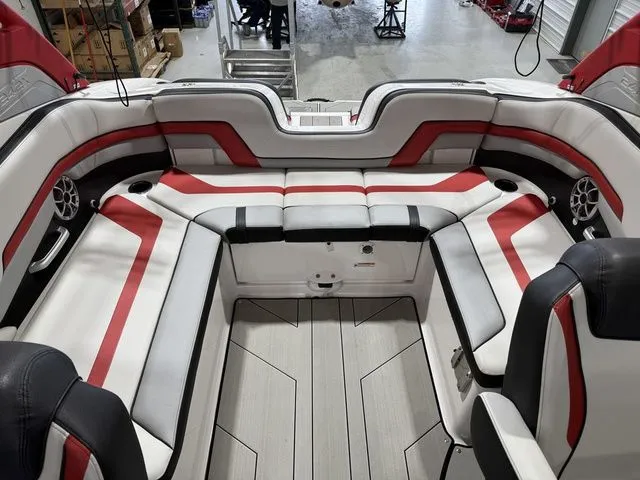 Slide: The Image of Yamaha 242X 2020 - 7