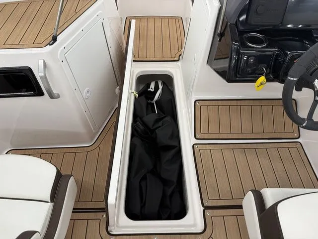 Slide: The Image of Yamaha 195S 2023 - 20